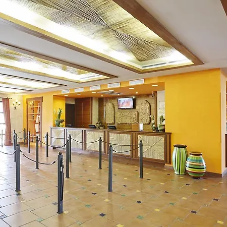 Hotel Portaventura El Paso: Theme Park Access Included 4*