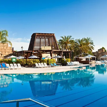 Hotel Portaventura El Paso: Theme Park Access Included 4*