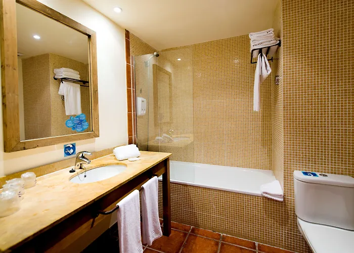 Otel Portaventura El Paso - Includes Unlimited Access To Portaventura Park & 1 Access To Ferrari Land
