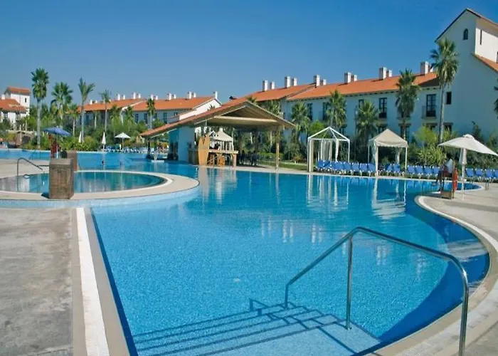 Portaventura El Paso - Includes Unlimited Access To Portaventura Park & 1 Access To Ferrari Land Otel Salou